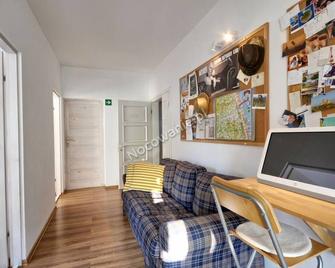 Sisters Lodge Hostel - Sopot - Sala de estar