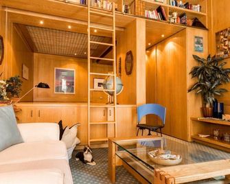 جويفي بريراز بوت - ميلان - غرفة معيشة