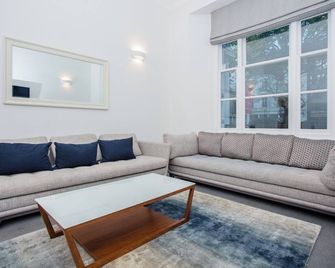 Cosy 1 Bedroom Apartment Near Harrods Knightsbridge - London - Wohnzimmer