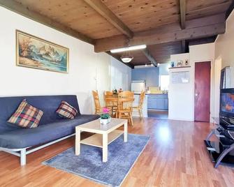 Comfy 2br 1bath Apartment Near Hwy580-80 - Richmond - Living room