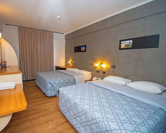 H+ Hotel - Dourados - Habitación
