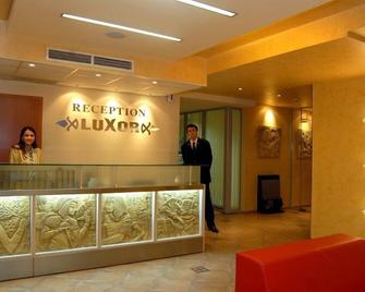 Hotel Luxor - Burgas - Front desk