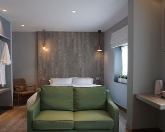 Yangzhou C3 Boutique Hotel - Yangzhou - Living room