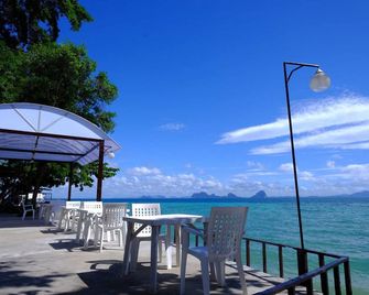 考凱柯利弗海灘度假酒店 - 高蘭 - 天井
