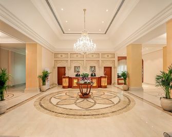 Regenta Central Lucknow by Royal Orchid Hotels Limited - 勒克瑙 - 大廳