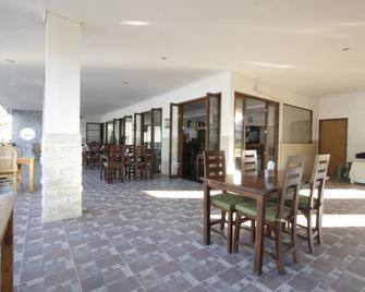 Alit Beach Resort And Villas - Denpasar - Restaurang