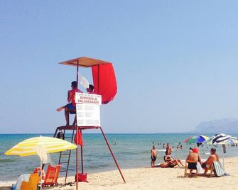 Bright Apartment in Alcamo: 100 m² with Sea View - Alcamo - Spiaggia