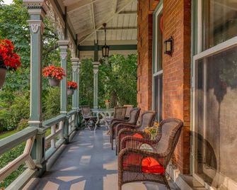 Hochelaga Inn - Kingston - Balkon