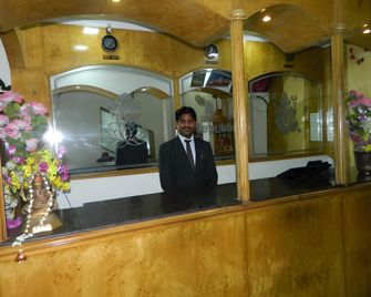 Hotel Republic - Patna - Reception