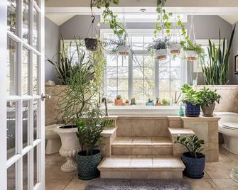 Unique Luxury Central Historic Landmark Home - Lambertville