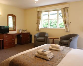 St George's Lodge - Woking - Bedroom