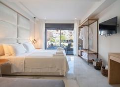 Thetis Boutique Apartments - Néos Marmarás - Bedroom