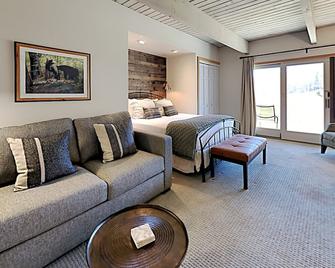 Timberline 117 Studio Deluxe ~ Hot Tub~Pool~WiFi~Ski-in/out~Local Shuttle - Snowmass Village - Habitación