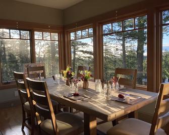 Madrona Suite - Eastsound - Comedor