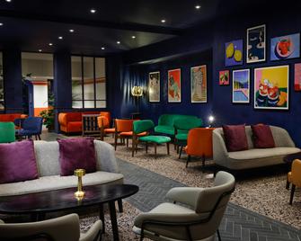 Hilton Cobham - Cobham - Lounge