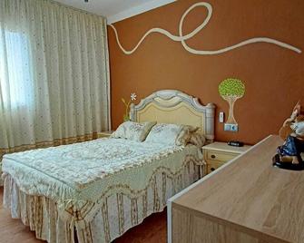 Hospedaje casaAlfredo - Algeciras - Sypialnia