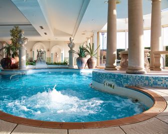 Derby Mickleover Hotel, BW Signature Collection - Derby - Piscina
