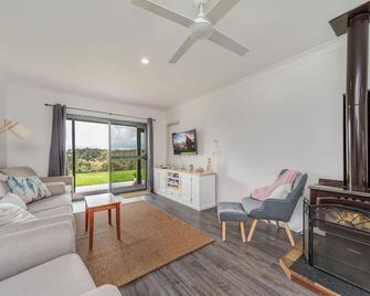 Modern Bush Retreat for the cooking and outdoor enthusiasts - Corang - Sala de estar
