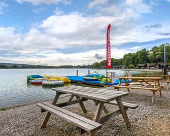 Pine Lake Resort - Carnforth - Patio