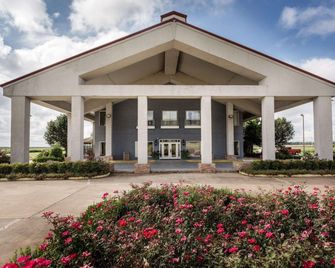 Quality Inn Robinsonville - Tunica Resorts - Edificio