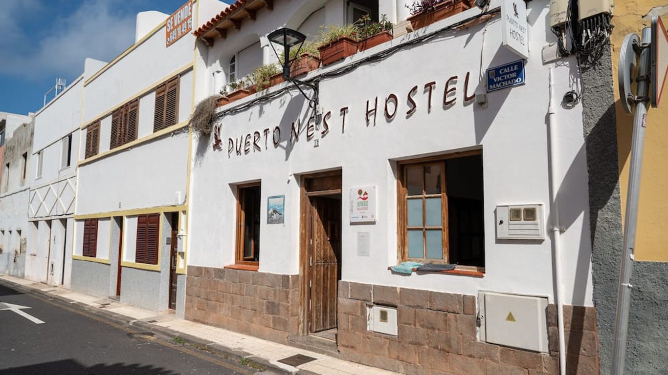 Puerto Nest Hostel