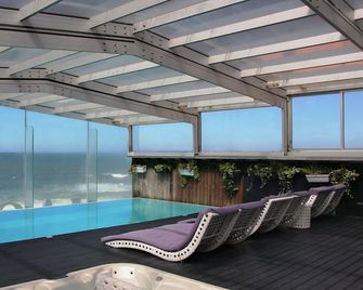 Macarico Beach Hotel - Міра - Басейн