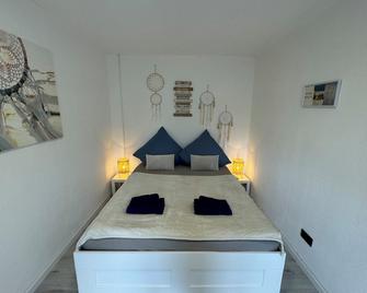 Boho Apartment Vintage Nähe Salzburg - Freilassing - Schlafzimmer