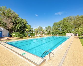 Marina Hotel Club - Cogolin - Zwembad