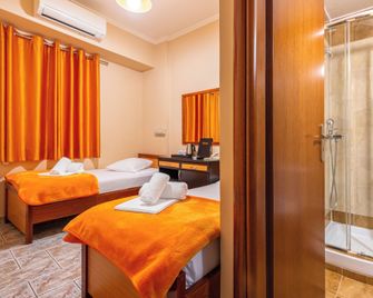 Faros I - Piraeus - Bedroom