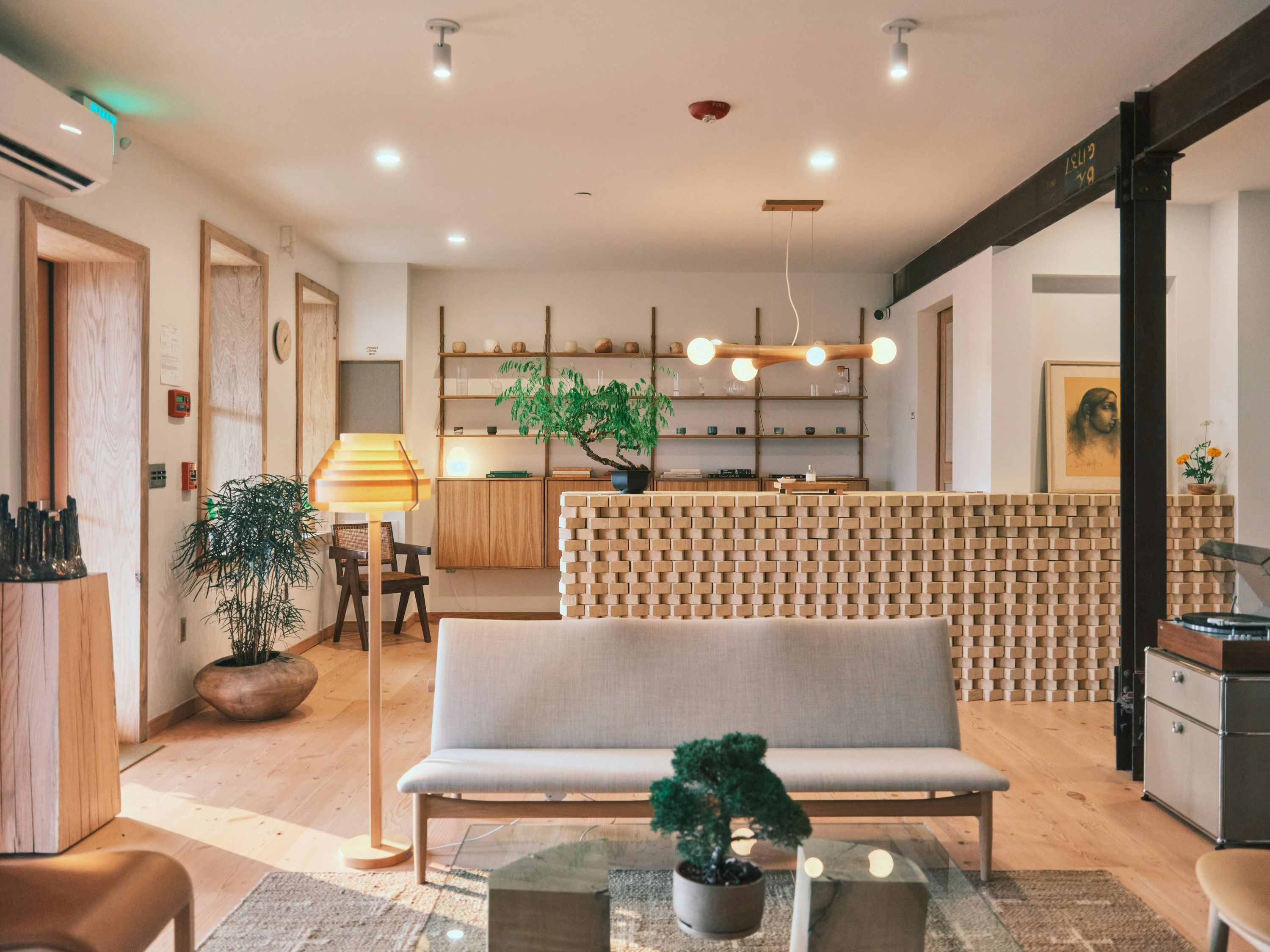 guesthouse by good neighbor, a Member of Design Hotels - Baltimore - Lobby
