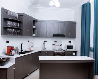 Lake Kivu's Crown Jewel:Kivu Nova's 11 Luxury Suites w/Dramatic Sunset Balconies - Gisenyi - Kitchen