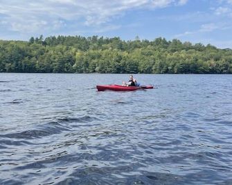 Lake Front-Spa Tub-Fire Pit-Full Kitchen-Canoe - Bucksport
