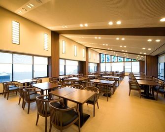 روت إن في منتجع جرانتيا أوشيما تايوكاكو - ميازاكي - مطعم