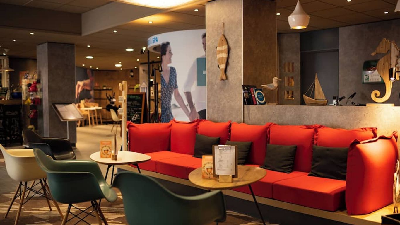 إيبيس لابول بورنيشيه بلاج