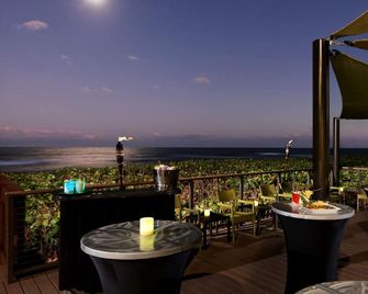 DoubleTree Suites by Hilton Melbourne Beach Oceanfront - Melbourne - Balcón
