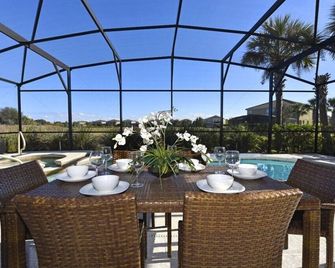 Meticulous 6bd Spa Gm Pool Hm Solterra-4 - Davenport - Restaurant