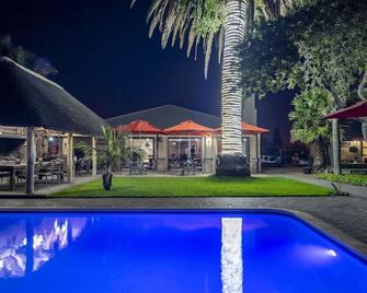 Excellent Guest House - Bellville - Pool