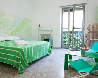 Next Stop Roma Affittacamere Da Me - Rome - Bedroom