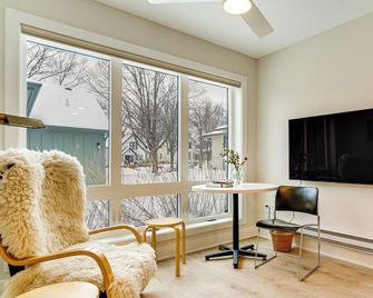 1/2 Mi to Downtown: Quiet Northfield Apartment - Northfield