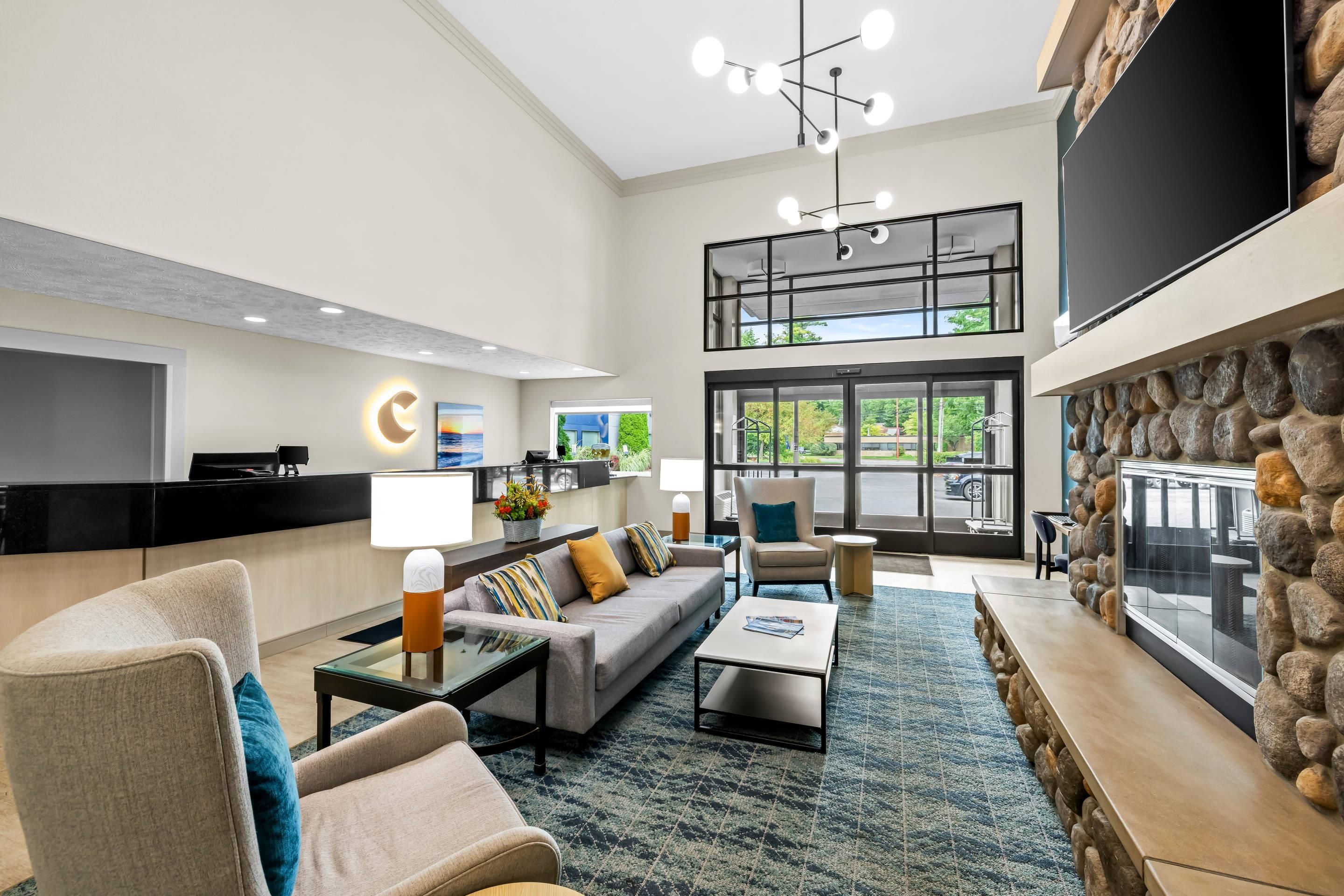 Comfort Inn Traverse City - Traverse City - Lobby