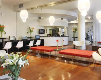 Apart Hotel & Spa Congreso - Buenos Aires - Front desk