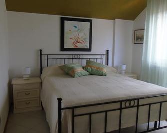 Homiday - Attico Ermione - Francavilla al Mare - Bedroom