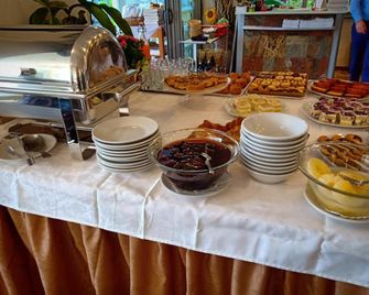 Hotel Milano 3S - Bibione - Buffet