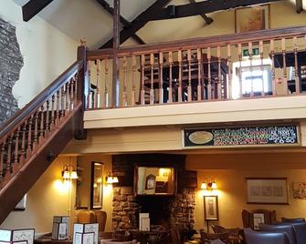 The Old Barn Inn - Newport - Lounge