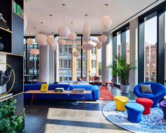 citizenM Boston Back Bay - Boston - Lounge