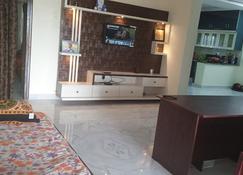Peacefull Villa - 10 mins from Uppal ring road - Hyderabad - Bedroom