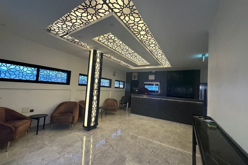 Airport Inn Hotel - לומה - לובי
