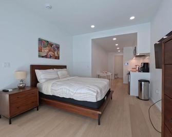 Charming brand new studio close to downtown with WiFi, AC. - Sacramento - Chambre