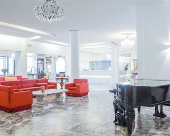 貝拉維斯塔渡假村及水療中心 - 蒙特格羅托泰梅 - 蒙特格羅托泰梅 - 大廳