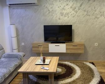 Luxury Duplex In Heart Of Bitola - Bitola - Living room